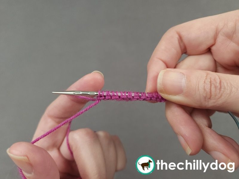 Related to the long tail cast on, this method creates a decorative edging with wrapped stitch pairs.