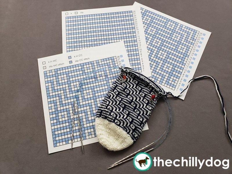 Deciphering Mosaic Knitting Charts